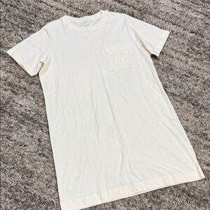 Everlane Cream short sleeve T-Shirt dress with pocket sz Large